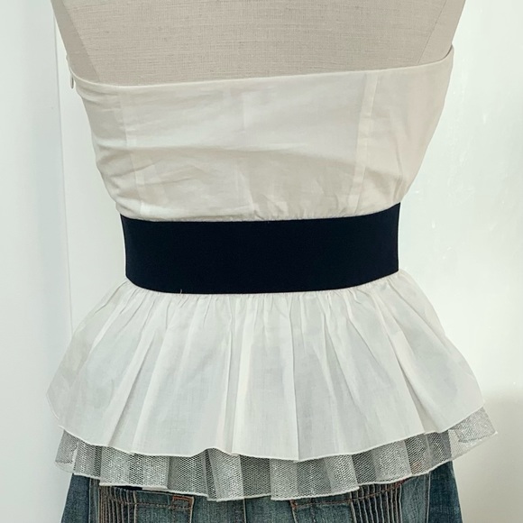 Y2K early 2000’s J Lo peplum strapless top with attached elastic navy belt. - Picture 3 of 3